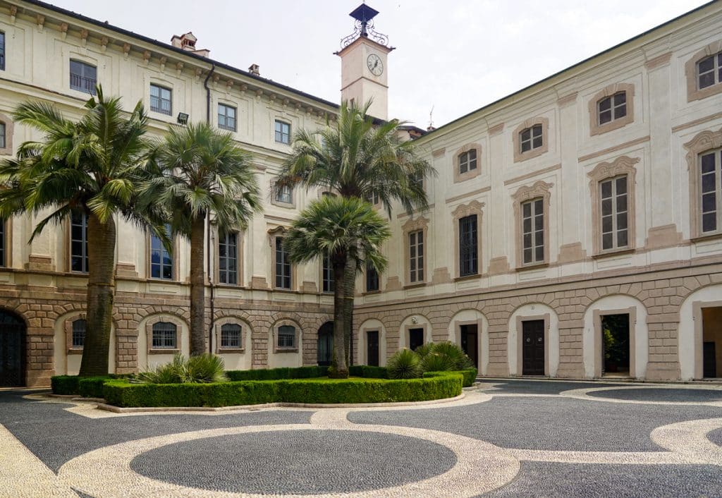 outside of the palazzo on Isola bella on Lake Maggiore Italy
