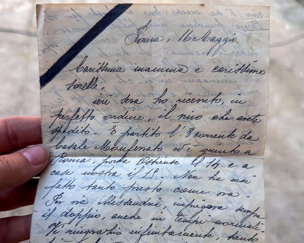 handwritten letter in italian in script